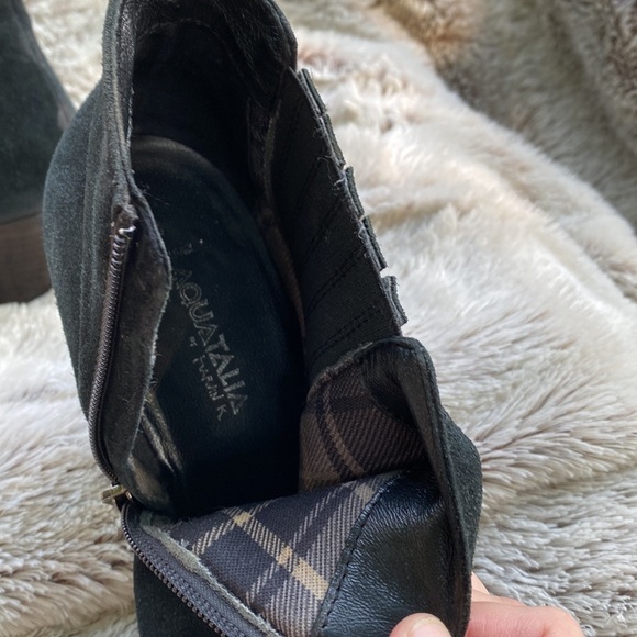 Aquatalia black suede booties made in Italy size 9.5 - Picture 7 of 9
